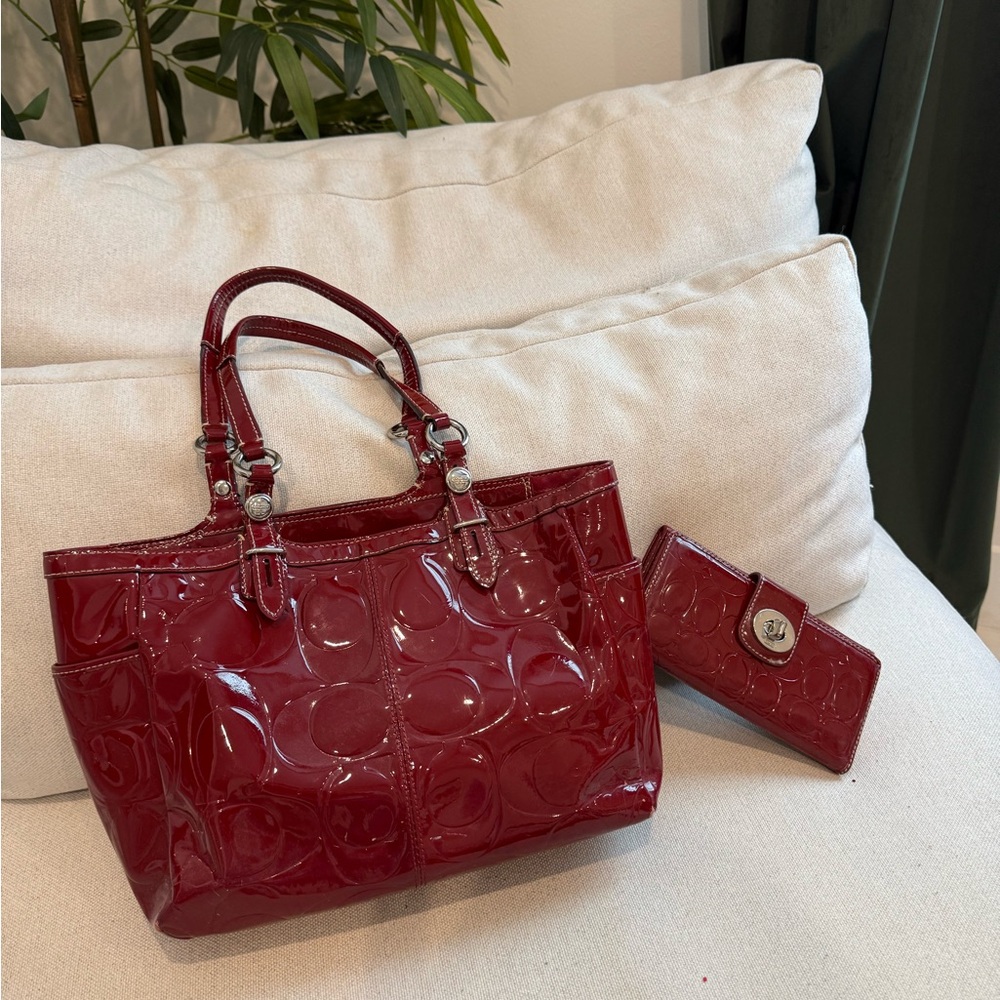 Coach Signature C Red Patent Leather Tote and Wallet Set
